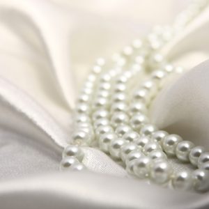 Ideal Wedding Jewelry Ideal Wedding Jewelry - White pearls