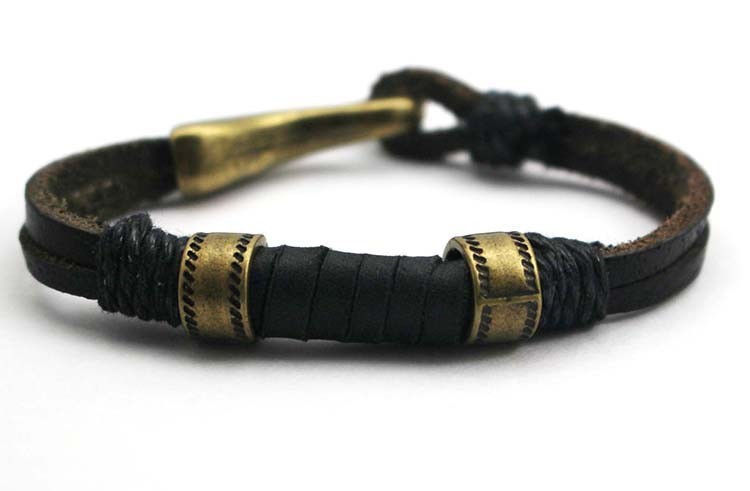 men jewelry trends - bracelet materials