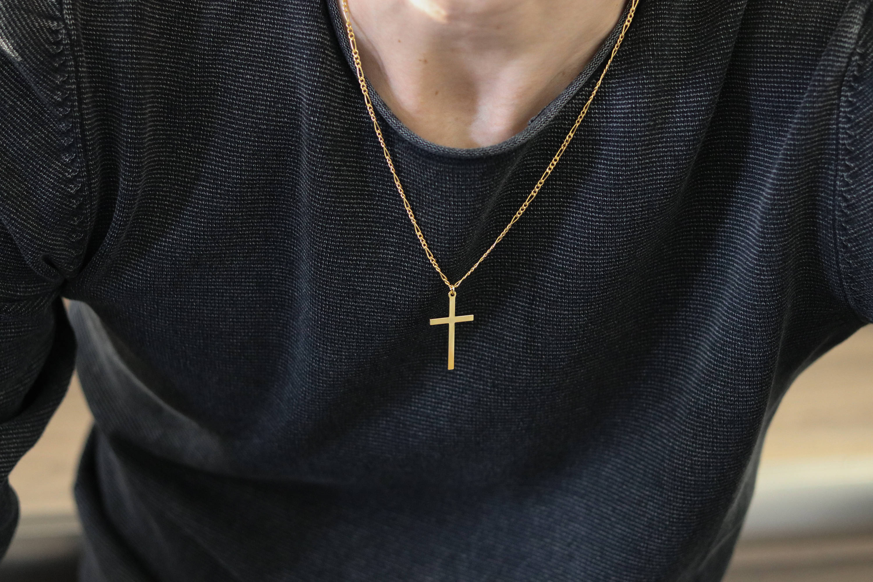 Top 10 Men's Cross Necklaces: Gift Idea for Him | JewelryJealousy