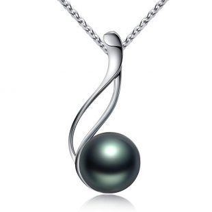 VIKI LYNN - Tahitian Cultured Black Pearl