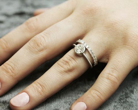 bezel ring shape -Solitaire engagement rings