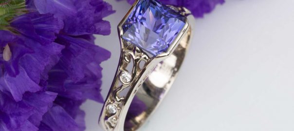 Princess Kylie Pave Set Synthetic Tanzanite Clear Cubic Zirconia Oval Center Ring Sterling Silver Size 5 Princess Kylie Pave Set Synthetic Tanzanite Clear Cubic Zirconia Oval Center Ring Sterling Silver Size 5