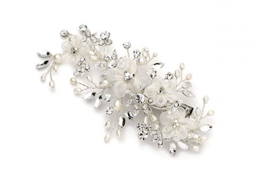10 Flower Hair Clips You Can Accessorize With! | JewelryJealousy