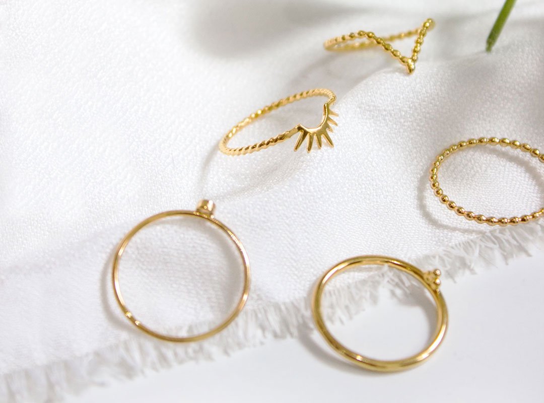 What is Gold Vermeil & How Much is it Worth? | JewelryJealousy