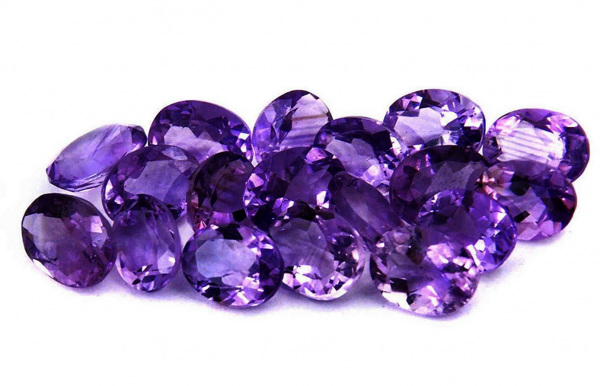 Diamond alternatives: Amethyst stones