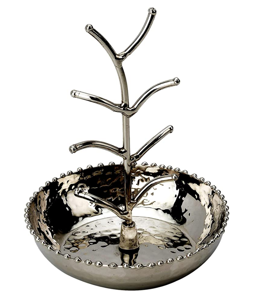 10-ring-stands-holders-that-look-like-a-piece-of-art-jewelryjealousy