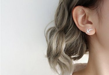 10 Whimsical Ear Cuffs We Cannot Help But Love