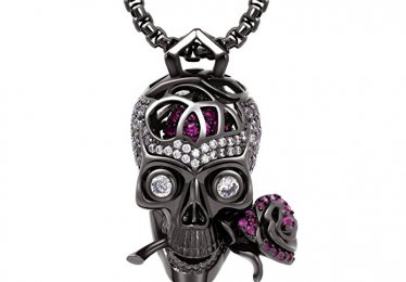 Our Favorite Skull Jewelry Pieces You Need To Get This Year!