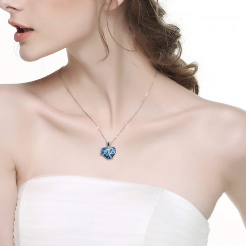 AOBOCO Necklace Model