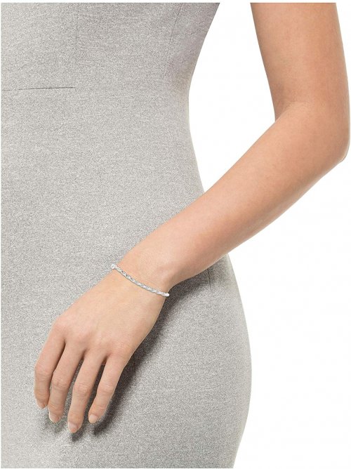 Amazon Essentials Rope bracelet on Model