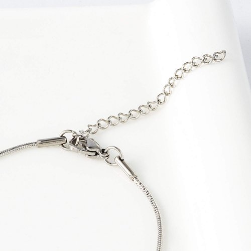 Silver chain necklace