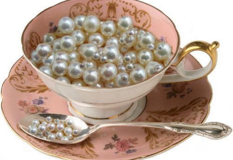 What To Choose Freshwater Or Saltwater Pearls   Pearls Featured Image Msbnooct3jeg9zd40qiflugcf8wyup85fyfbaoxd0y 