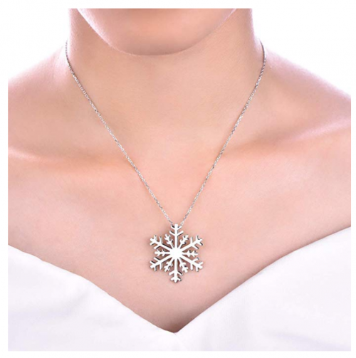 10 Snowflake Necklace Picks Perfect Winter Gift Ideas! JewelryJealousy