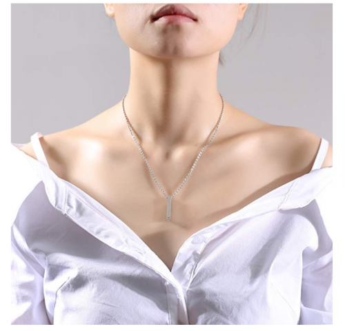 VNOX Engravable 3D Initial Bar Necklace Set on Model