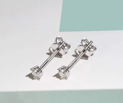 FANCIME Moissanite Stud Earrings on Display