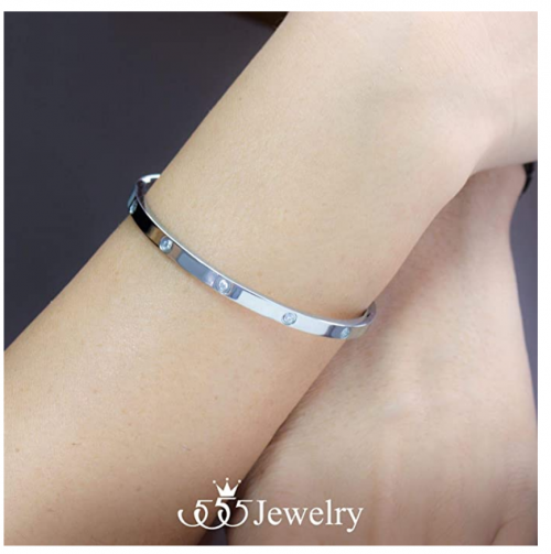 55Jewelry bracelet