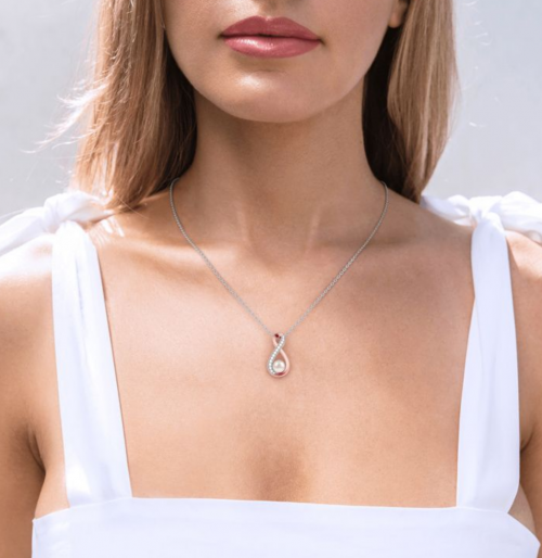 Jeulia Infinity Cultured Pearl Necklace