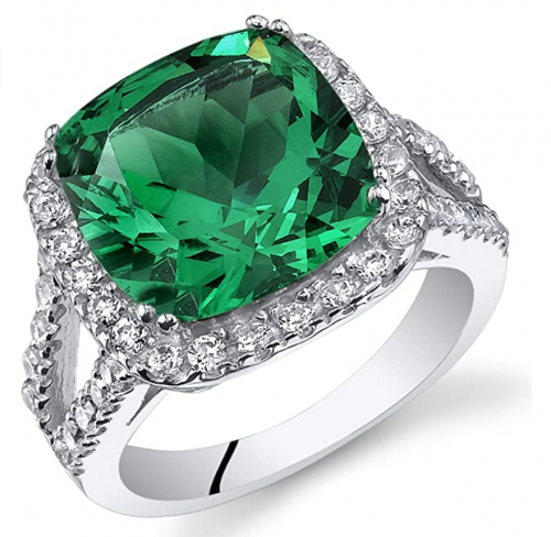 Peora 6.50 Carats Simulated Emerald Ring