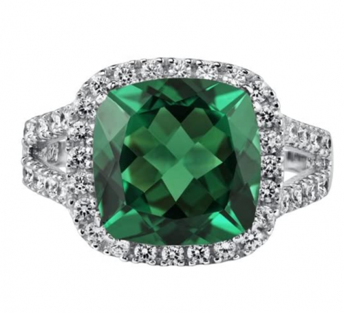 Peora 6.50 Carats Simulated Emerald Ring