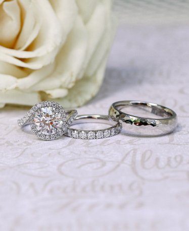 Anniversary Rings for the Sweetest Anniversary Gift