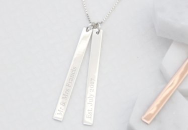 Bar Necklace Mania? Check Our 10 Favorites!