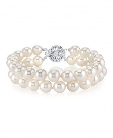 Pearl Bracelets Every Girl Deserves to Own