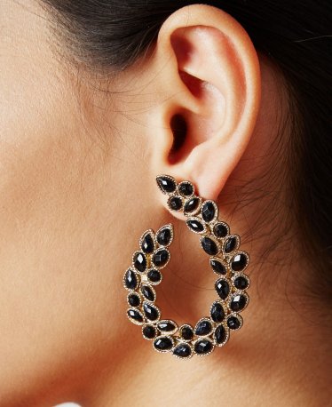 10 Black Earrings that Go with Any Outfit!