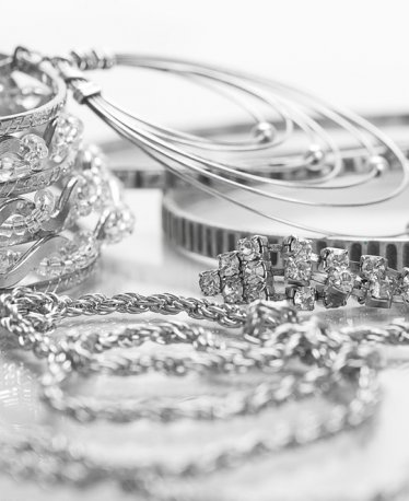 Silver Jewelry Cleaners That Work like Magic and Cost Just Some Bucks!