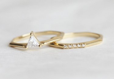 Wedding Ring Sets for Her: How to Wear Them and Our 10 picks!