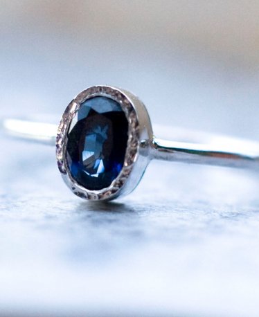 These 10 Blue Sapphire Engagement Rings Will Warm Your Heart!