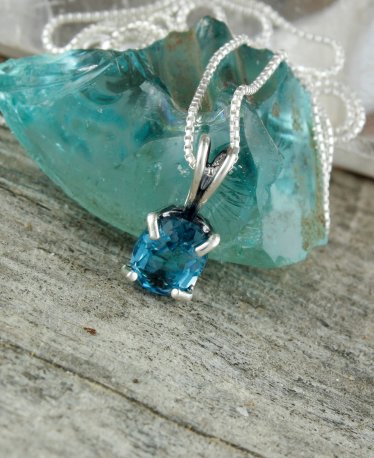 A Blue Topaz Necklace? Yes Please!