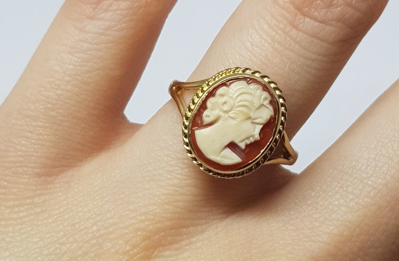 The Perfect Vintage Accessory is a Cameo Ring: We Found 10 Worth Anyone's Jewelry Collection