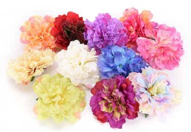 Is Spring Just Around the Corner? 10 Flower Hair Clips You Can Accessorize With!