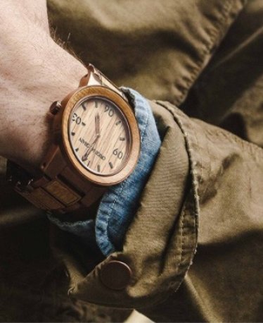 10 Wooden Watches for Men: Gift Your Man a Special Watch!