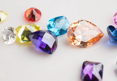 Zodiac Birthstones & Jewelry: a Guide to Buying Birthstones by Zodiac Signs